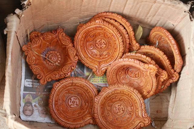 These detailed diyas are priced at Rs. 2 only, while the market price is Rs. 10. (Amal KS/HT Photo)