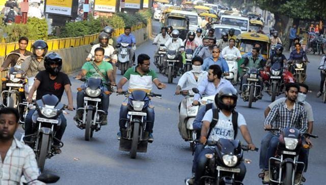 A common sight in any city of India. Making riders wear helmets is a challenge for most administrators around the country. (HT Photo) A common sight in any city of India. Making riders wear helmets is a challenge for most administrators around the country. (HT Photo)