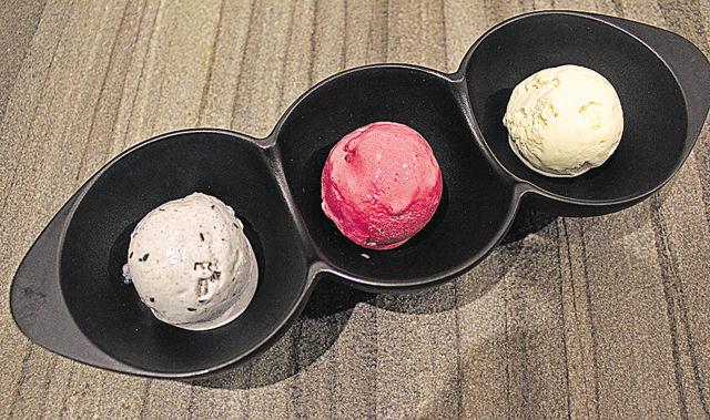 The jackfruit ice-cream was most assertive, with the beet providing mainly colour, and the sesame more milky than nutty. (Satyabrata Tripathy / HT Photo)