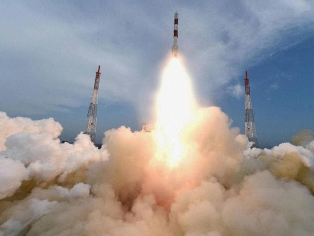 Indian Space Research Organisation (ISRO)'s PSLV C35 carrying SCATSAT-1 and seven other satellites, lifts off from Satish Dhawan Space Center in Sriharikota on Sep 26, 2016.(PTI) Indian Space Research Organisation (ISRO)'s PSLV C35 carrying SCATSAT-1 and seven other satellites, lifts off from Satish Dhawan Space Center in Sriharikota on Sep 26, 2016.(PTI)