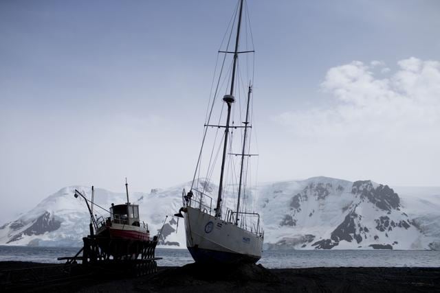 In this Jan. 25, 2015 photo, Chile's Navy ship Aquiles moves alongside the Hurd Peninsula, seen from Livingston Islands, in Antarctica. The countries that decide the fate of Antarctica agreed on October 28 to create the world's largest marine protected area in the ocean next to the frozen continent(AP) In this Jan. 25, 2015 photo, Chile's Navy ship Aquiles moves alongside the Hurd Peninsula, seen from Livingston Islands, in Antarctica. The countries that decide the fate of Antarctica agreed on October 28 to create the world's largest marine protected area in the ocean next to the frozen continent(AP)