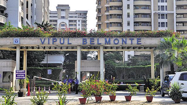 Some residents of Vipul Belmonte approached the district registrar in May challenging the per square feet systems of levying maintenance charges. (Parveen Kumar/HT Photo) Some residents of Vipul Belmonte approached the district registrar in May challenging the per square feet systems of levying maintenance charges. (Parveen Kumar/HT Photo)