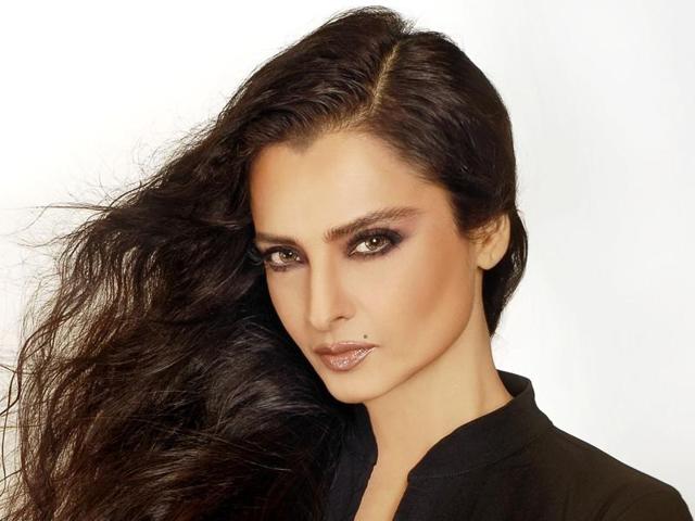 The actor wishes her fans a safe and peaceful Diwali. The actor wishes her fans a safe and peaceful Diwali.