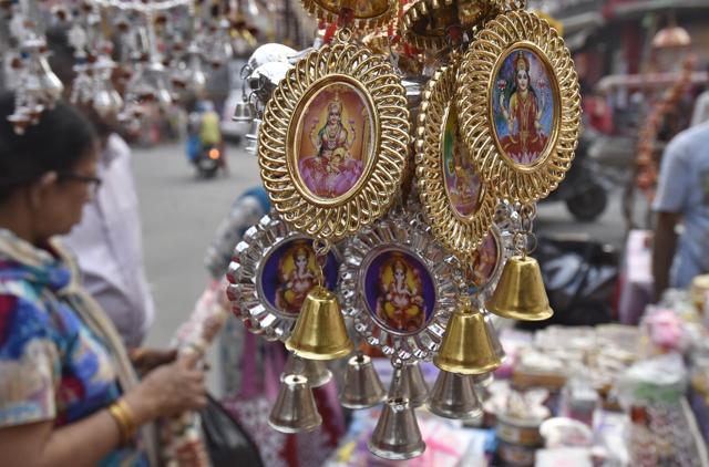 Diwali gifts and decorations on display in Amritsar on Friday. (Gurpreet Singh/HT Photo) 