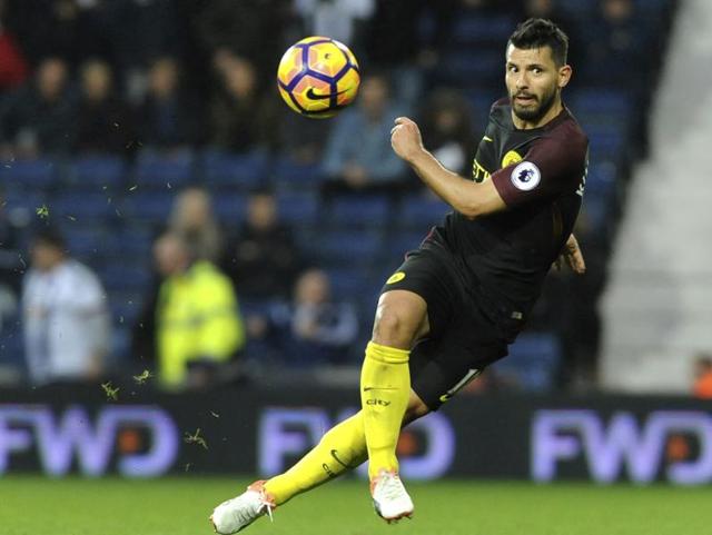 Manchester City's Sergio Aguero celebrates scoring their first goal with Ilkay Gundogan. (REUTERS) Manchester City's Sergio Aguero celebrates scoring their first goal with Ilkay Gundogan. (REUTERS)