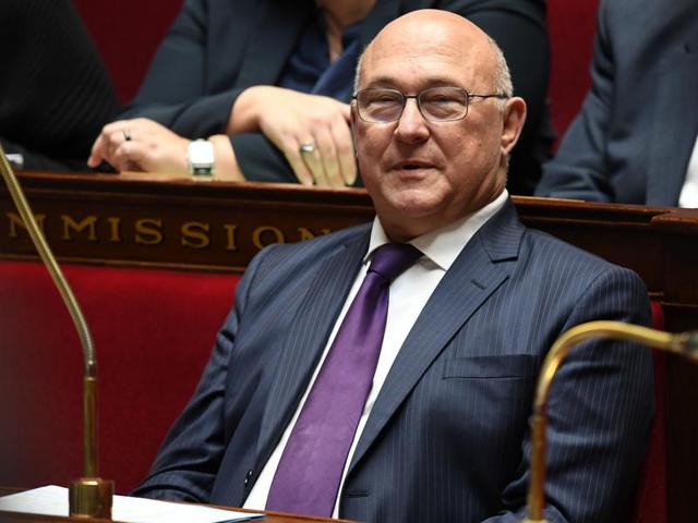 French finance minister Michel Sapin has alleged that Switzerland’s free ports are helping terrorists hide stolen assets. (AFP File Photo) French finance minister Michel Sapin has alleged that Switzerland’s free ports are helping terrorists hide stolen assets. (AFP File Photo)