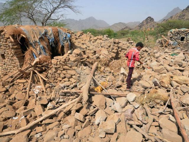 A boy walks on the rubble of houses destroyed by Saudi-led air strikes in Khamis Bani-Saad district of the western province of al-Mahweet, Yemen. (Reuters File Photo) A boy walks on the rubble of houses destroyed by Saudi-led air strikes in Khamis Bani-Saad district of the western province of al-Mahweet, Yemen. (Reuters File Photo)