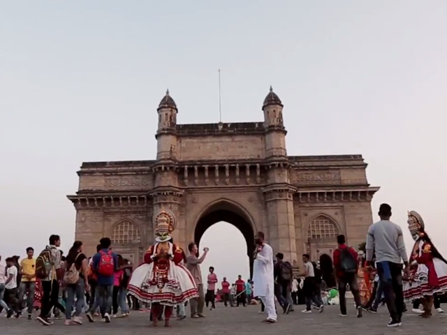Masked dancers from across the country gathered at the Gateway of India last week and performed to ‘Saare Jahan Se Achcha’ last week.(Video Screengrab) Masked dancers from across the country gathered at the Gateway of India last week and performed to ‘Saare Jahan Se Achcha’ last week.(Video Screengrab)