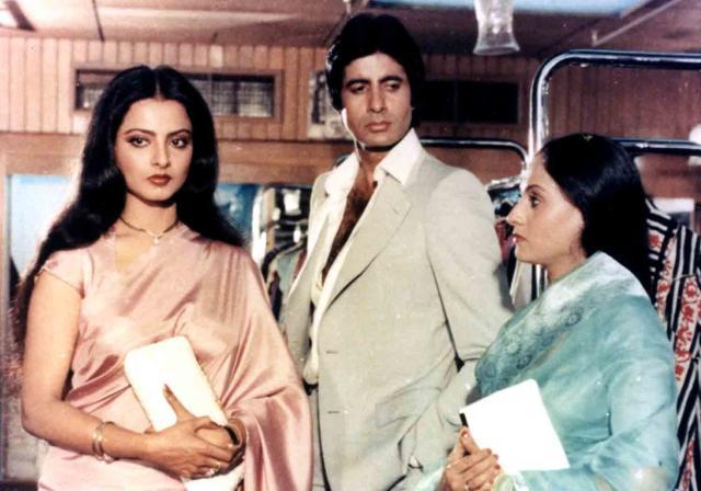 Rekha, Amitabh Bachchan and Jaya Bhaduri in a scene from Silsila. Rekha, Amitabh Bachchan and Jaya Bhaduri in a scene from Silsila.
