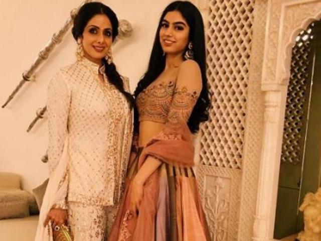Sridevi and her daughter Khushi Kapoor set the internet on fire with this gorgeous looking image the kid shared on Sunday. (Instagram) 