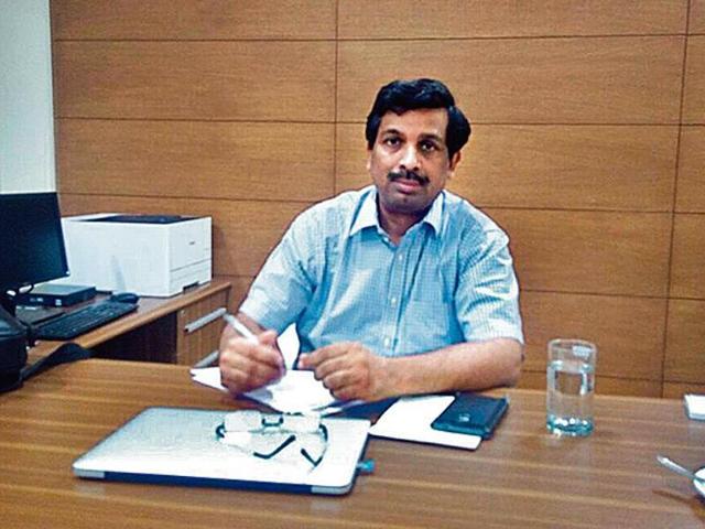IAS officer V Umashankar took charge as officer on special duty of the proposed Gurugram Development Authority on Monday.(HT Photo)