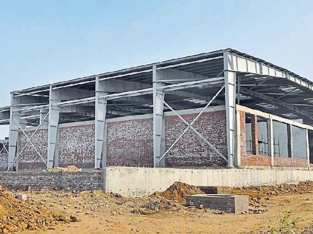 The sports complex under construction in ward 26. (Sant Arora/HT) The sports complex under construction in ward 26. (Sant Arora/HT)