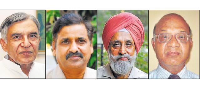 Pawan Kumar Bansal, SK Setia, Col Harjinder Singh (retd) and Dr Sudhir Garg (HT Photo)