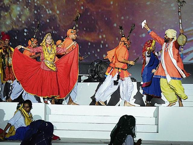 Artistes perform a dance during the full dress rehearsal on Monday. (Parveen Kumar/HT Photo) Artistes perform a dance during the full dress rehearsal on Monday. (Parveen Kumar/HT Photo)