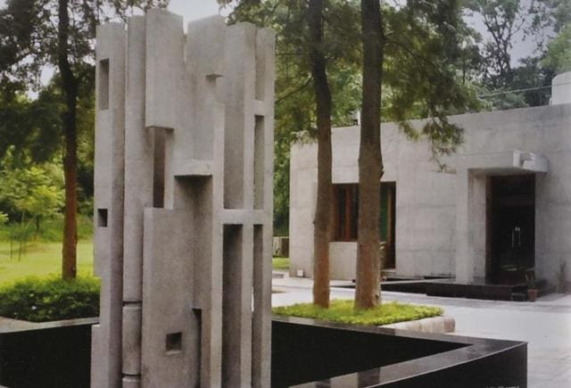 A cement sculpture by MN Sharma. (Photo: Yojna Rawat) A cement sculpture by MN Sharma. (Photo: Yojna Rawat)