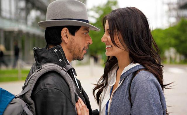 Anushka and Shah Rukh in a still from Jab Tak Hai Jaan. (YRF)