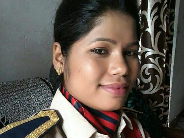 Chhattisgarh constable Smita Tandi has more than 7 lakh followers on Facebook. (Picture courtesy: Smita Tandi/Facebook) Chhattisgarh constable Smita Tandi has more than 7 lakh followers on Facebook. (Picture courtesy: Smita Tandi/Facebook)