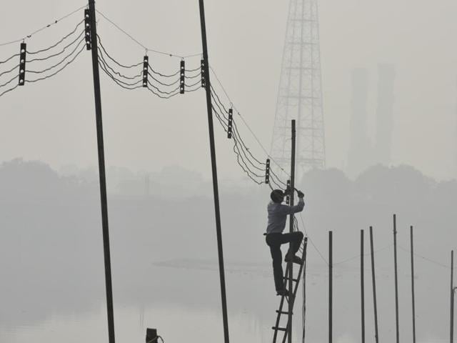 According to Hindustan Times monitoring of pollution across Delhi, the city had the worst air quality in Punjabi Bagh, RK Puram, Shantipath and Anand Vihar with the AQI reaching 500. (Raj K Raj/Hindustan Times) According to Hindustan Times monitoring of pollution across Delhi, the city had the worst air quality in Punjabi Bagh, RK Puram, Shantipath and Anand Vihar with the AQI reaching 500. (Raj K Raj/Hindustan Times)