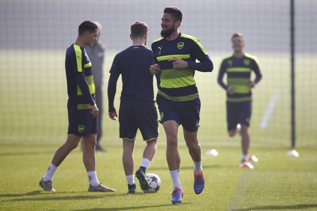 Arsenal's Olivier Giroud during training. (REUTERS) Arsenal's Olivier Giroud during training. (REUTERS)
