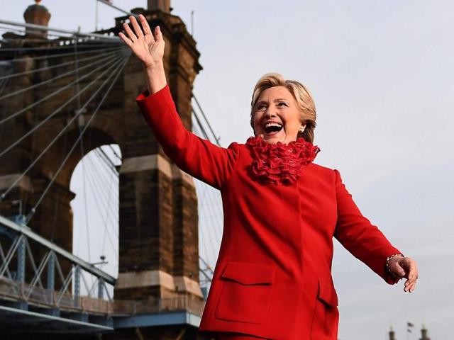 US Democratic presidential nominee Hillary Clinton waves to supporters during a campaign rally in Cincinnati, Ohio.(AFP Photo)