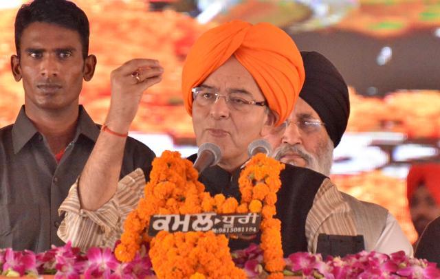 Jaitley addressing the gathering during the Punjabi suba celebration rally, in Amritsar on Tuesday. (Gurpreet SIngh/HT Photo) Jaitley addressing the gathering during the Punjabi suba celebration rally, in Amritsar on Tuesday. (Gurpreet SIngh/HT Photo)