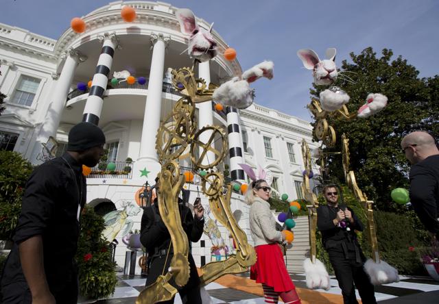 Performers rehearse on the South Lawn of the White House in Washington, Washington, Monday, Oct. 31, 2016, for Halloween festivities President Barack Obama and the first lady Michelle Obama will welcome children from Washington area and children of military families to trick-or-treat celebrating the Halloween. (AP Photo/Manuel Balce Ceneta) (AP) 