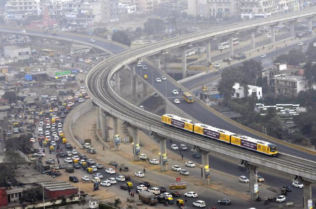 A sky line view of DLF Phase 2 and Rapid Metro from Sikanderpur to DLF Phase 2. The haryana Government has transferred the maintenance of DLF Phase 1 to 3 to MCG in Gurgaon, India, on Thursday, January 21, 2016. (abhinav saha / ht photo )