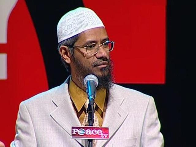 Naik hit the headlines after an attack on a bakery in Dhaka in July that left 29 people dead. Investigators found that the militants who staged the strike were motivated by Naik’s speeches on Peace TV, owned by the controversial preacher.(HT Photo) Naik hit the headlines after an attack on a bakery in Dhaka in July that left 29 people dead. Investigators found that the militants who staged the strike were motivated by Naik’s speeches on Peace TV, owned by the controversial preacher.(HT Photo)