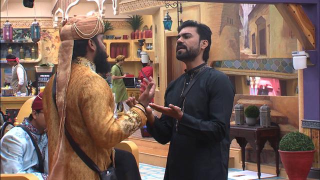 Gaurav and Manveer also got into a fight. (Colors) Gaurav and Manveer also got into a fight. (Colors)