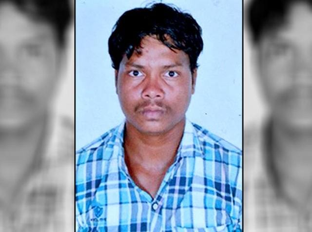 A picture of constable Kalmu Hidma who was abducted by suspected Maoists in Sukma district on Tuesday.(HT Photo) A picture of constable Kalmu Hidma who was abducted by suspected Maoists in Sukma district on Tuesday.(HT Photo)