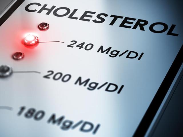New findings showed that both extremes of “good cholesterol” levels are associated with a higher risk of dying from heart disease, cancer, besides others.