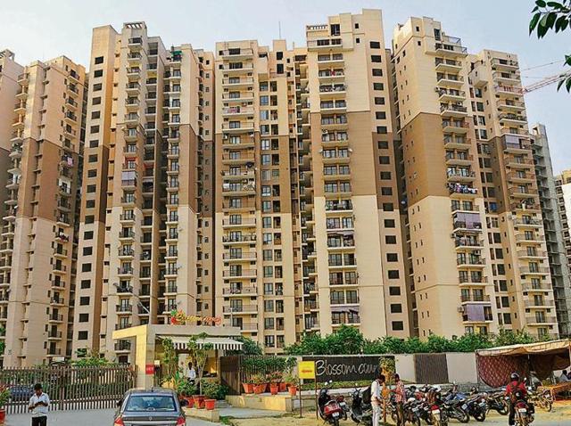 The Noida authority on Tuesday said it has stopped accepting builders’ occupancy certificate applications for group housing buildings without the required documents, as laid down under the Uttar Pradesh Real Estate (Regulation and Development) Rules, 2016. (Burhaan Kinu/HT Photo) The Noida authority on Tuesday said it has stopped accepting builders’ occupancy certificate applications for group housing buildings without the required documents, as laid down under the Uttar Pradesh Real Estate (Regulation and Development) Rules, 2016. (Burhaan Kinu/HT Photo)