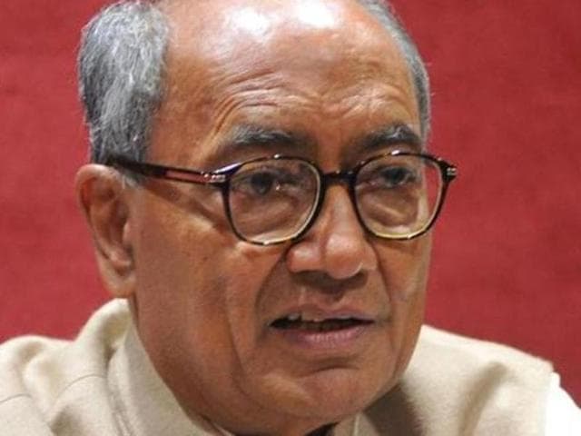 Digvijaya Singh said if all of them would have been caught alive they would have given information about the whole incident and perhaps that is why they were gunned down. (HT file) Digvijaya Singh said if all of them would have been caught alive they would have given information about the whole incident and perhaps that is why they were gunned down. (HT file)