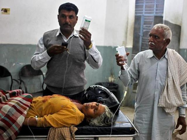 A woman who was wounded in a shelling attack at the international border with Pakistan, is pictured inside a government hospital in Jammu, November 1, 2016. (REUTERS) A woman who was wounded in a shelling attack at the international border with Pakistan, is pictured inside a government hospital in Jammu, November 1, 2016. (REUTERS)