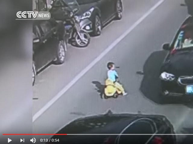 (Screenshot of the CCTV video)