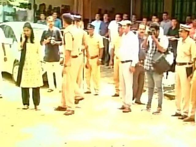 Police officials inspect the site of a bomb blast at a court complex in Kollam.(ANI File Photo)