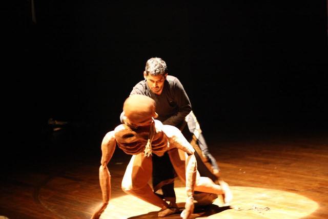 A scene from Mahabharata, a puppet performance by Anurupa Roy and Katkatha team. A scene from Mahabharata, a puppet performance by Anurupa Roy and Katkatha team.