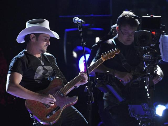 Brad Paisley performs Today at the 50th Annual Country Music Association Awards. (REUTERS) Brad Paisley performs Today at the 50th Annual Country Music Association Awards. (REUTERS)