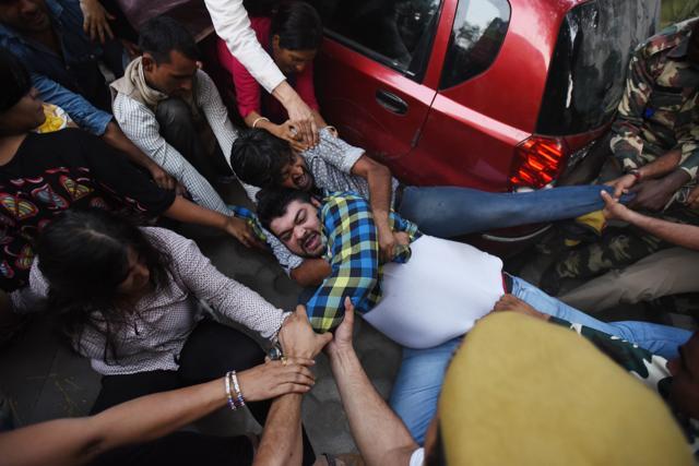 The Aam Aadmi Party workers detained by Delhi Police, while they were protesting outside Parliament Street Police station on the issue of ex-serviceman Subedar Ram Kishan Grewal who allegedly committed suicide over OROP issue in New Delhi, India, on Wednesday, November 2, 2016. (Virendra Singh Gosain/HT PHOTO) The Aam Aadmi Party workers detained by Delhi Police, while they were protesting outside Parliament Street Police station on the issue of ex-serviceman Subedar Ram Kishan Grewal who allegedly committed suicide over OROP issue in New Delhi, India, on Wednesday, November 2, 2016. (Virendra Singh Gosain/HT PHOTO)