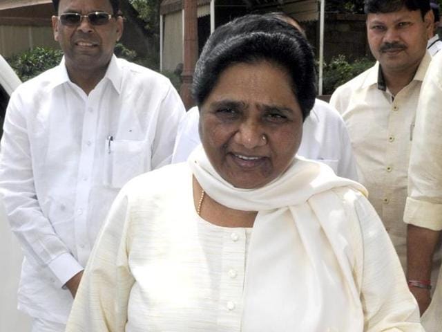 File photo of BSP chief Mayawati. She is looking to topple the Samajwadi Party to make a comeback in Uttar Pradesh.(Sonu Mehta / HT Photo)