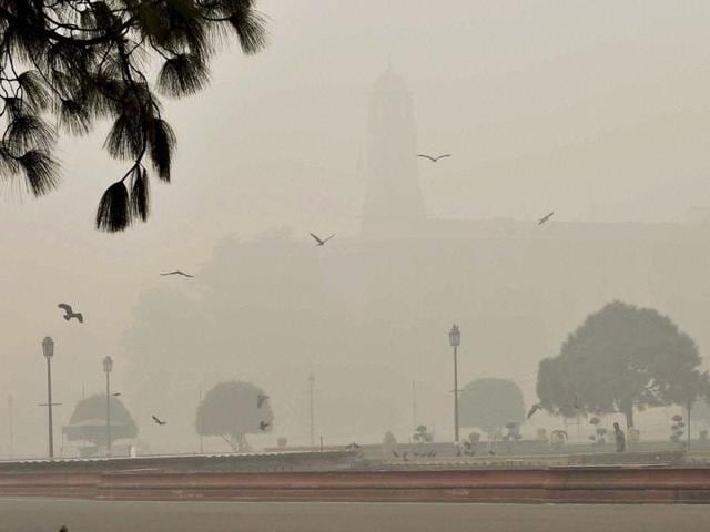 A view of Raisina Hill covered in smog in New Delhi. (PTI Photo) A view of Raisina Hill covered in smog in New Delhi. (PTI Photo)