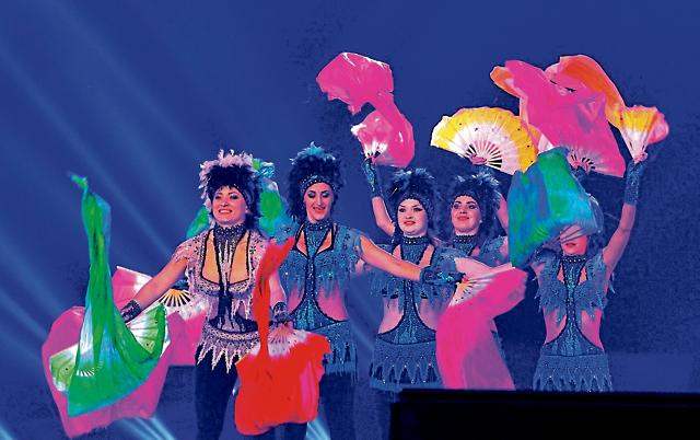 Dance performers at the inauguration function of the World Kabaddi Cup, at Rupnagar on Thursday. (Keshav Singh/HT Photo)