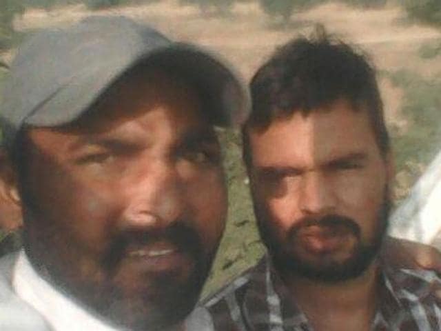 The protesting duo braved two cold nights with 13 degrees Celsius.(HT Photo)