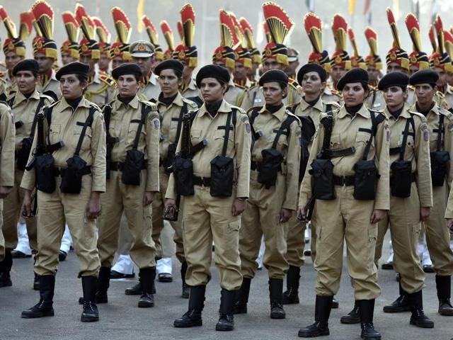 Delhi Police women commandos march for the Delhi police commissioner Alok Verma during a Delhi Police Band Performance at Amar Jawan Jyoti, India Gate in New Delhi, India, on October 31, 2016. (Raj K Raj/HT PHOTO) Delhi Police women commandos march for the Delhi police commissioner Alok Verma during a Delhi Police Band Performance at Amar Jawan Jyoti, India Gate in New Delhi, India, on October 31, 2016. (Raj K Raj/HT PHOTO)