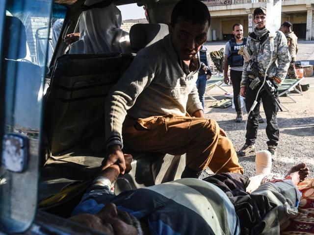 An injured Iraqi man lies inside a van on November 4, 2016, near the village of Gogjali, Iraq. (AFP File Photo) An injured Iraqi man lies inside a van on November 4, 2016, near the village of Gogjali, Iraq. (AFP File Photo)