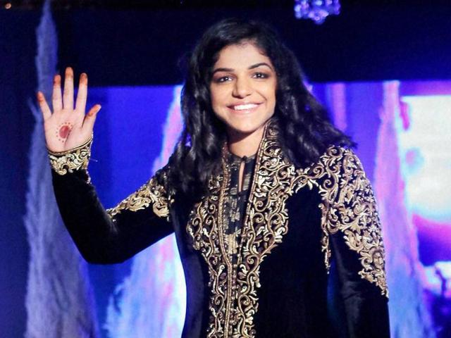 Wrestler Sakshi Malik at a fashion show during the announcement of 2nd session of Pro Wrestling League.(PTI Photo)