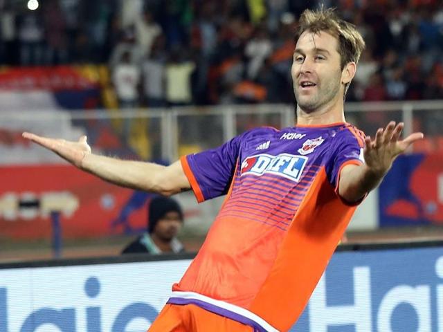 Goals from Eduardo Ferreira (41st minute) and a successful penalty by Anibal Rodriguez (56th) ensured three points for Pune.(Photo: ISL)