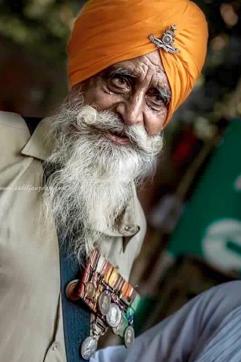 A Gunner veteran, resplendent in his medals, at the venue of the OROP agitation. Like him, Subedar Ram Kishan Grewal was the salt of the earth, determined to fight for a just cause and win. (Photo: IESM) A Gunner veteran, resplendent in his medals, at the venue of the OROP agitation. Like him, Subedar Ram Kishan Grewal was the salt of the earth, determined to fight for a just cause and win. (Photo: IESM)