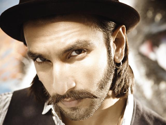 Ranveer Singh met legendary French footballer, Thierry Henry, while he was in India during the last week of October.(HT Photo)