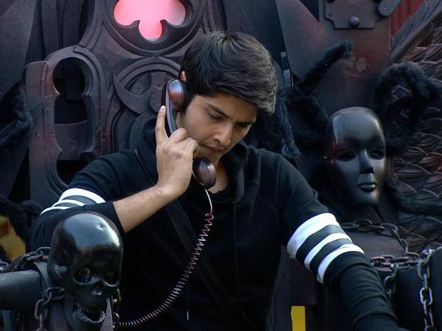 Rohan, Bani, Mona have to ask their friends to make some very tough choices. (Colors) Rohan, Bani, Mona have to ask their friends to make some very tough choices. (Colors)
